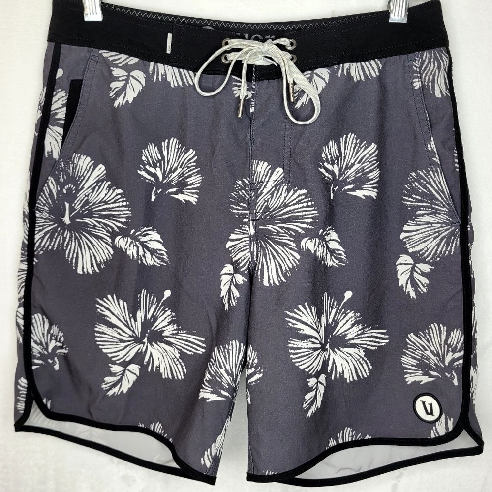Vuori Hibiscus Pattern Boardshorts Size 28